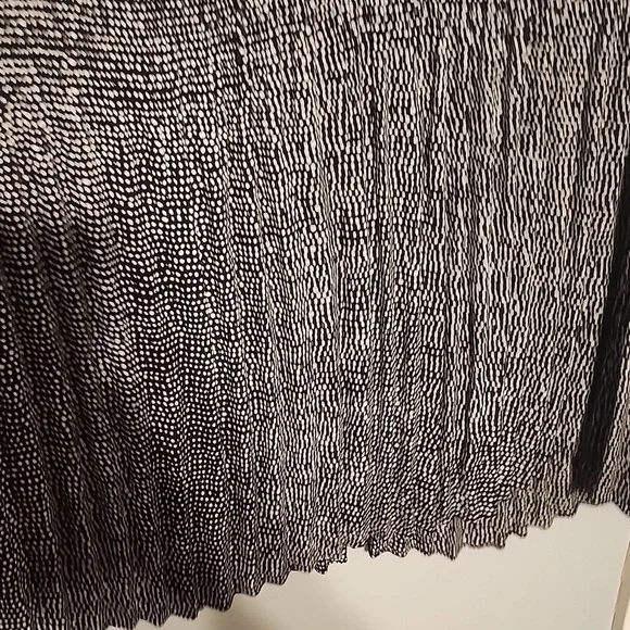 Plus blouse - Picture 3 of 9